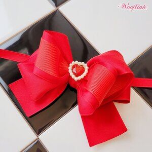 Valentines Day Bow Dog Necklace by Wooflink
